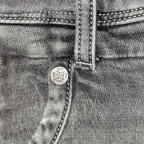 Ed Hardy Men's Jean's. - Picture 11 of 16